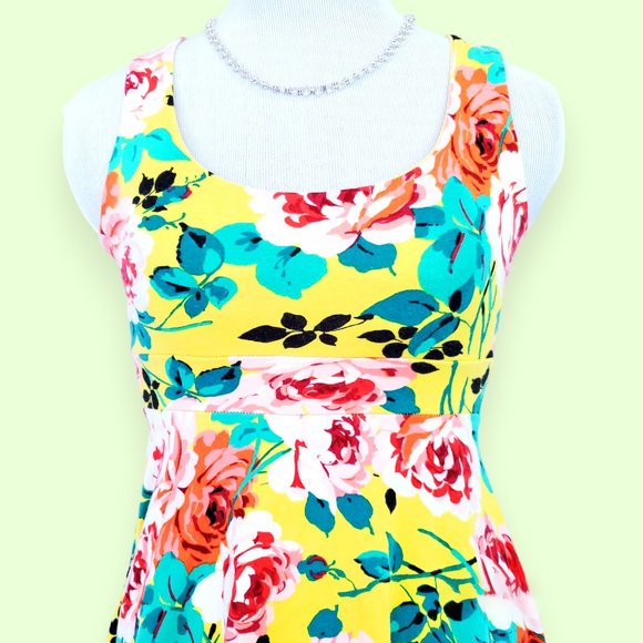 Yellow Floral Skater Dress with Back Cut-outs S - Picture 4 of 7
